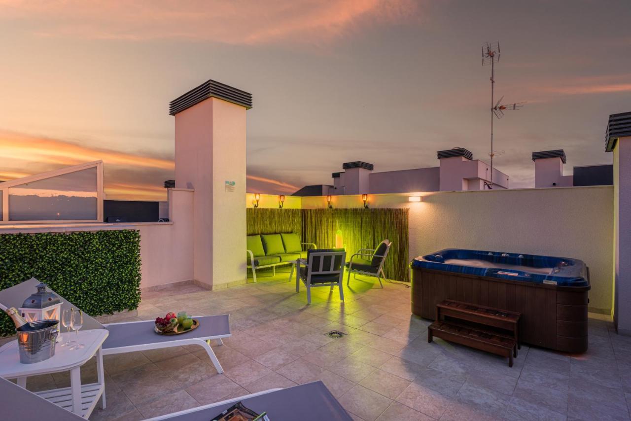 La Zenia Cocoon: Luxury Penthouse with Jacuzzi & Wellness Amenities Apartment Dehesa de Campoamor  Exterior photo